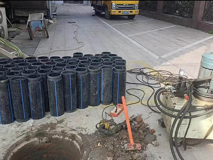 惠阳PE置换管厂家 DN315置换管 非开挖管短管置换