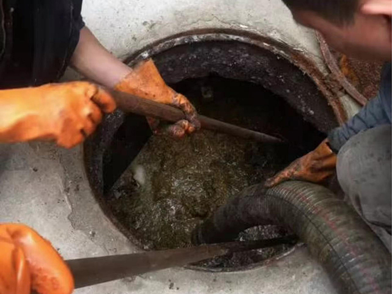 惠阳清理化粪池时如何避免沼气的危害?